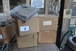 +VAT 4x boxes containing Titan Max-Cut DR565 spares