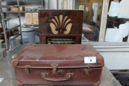 +VAT Vintage travel trunk and Dulci vintage radio
