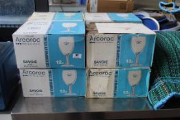 8x boxes of Arcoroc wine glasses