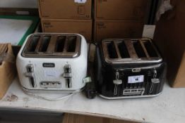 +VAT 2x Breville 4-slice toasters