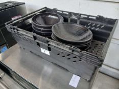 +VAT 4x large Carlisle black serving bowls
