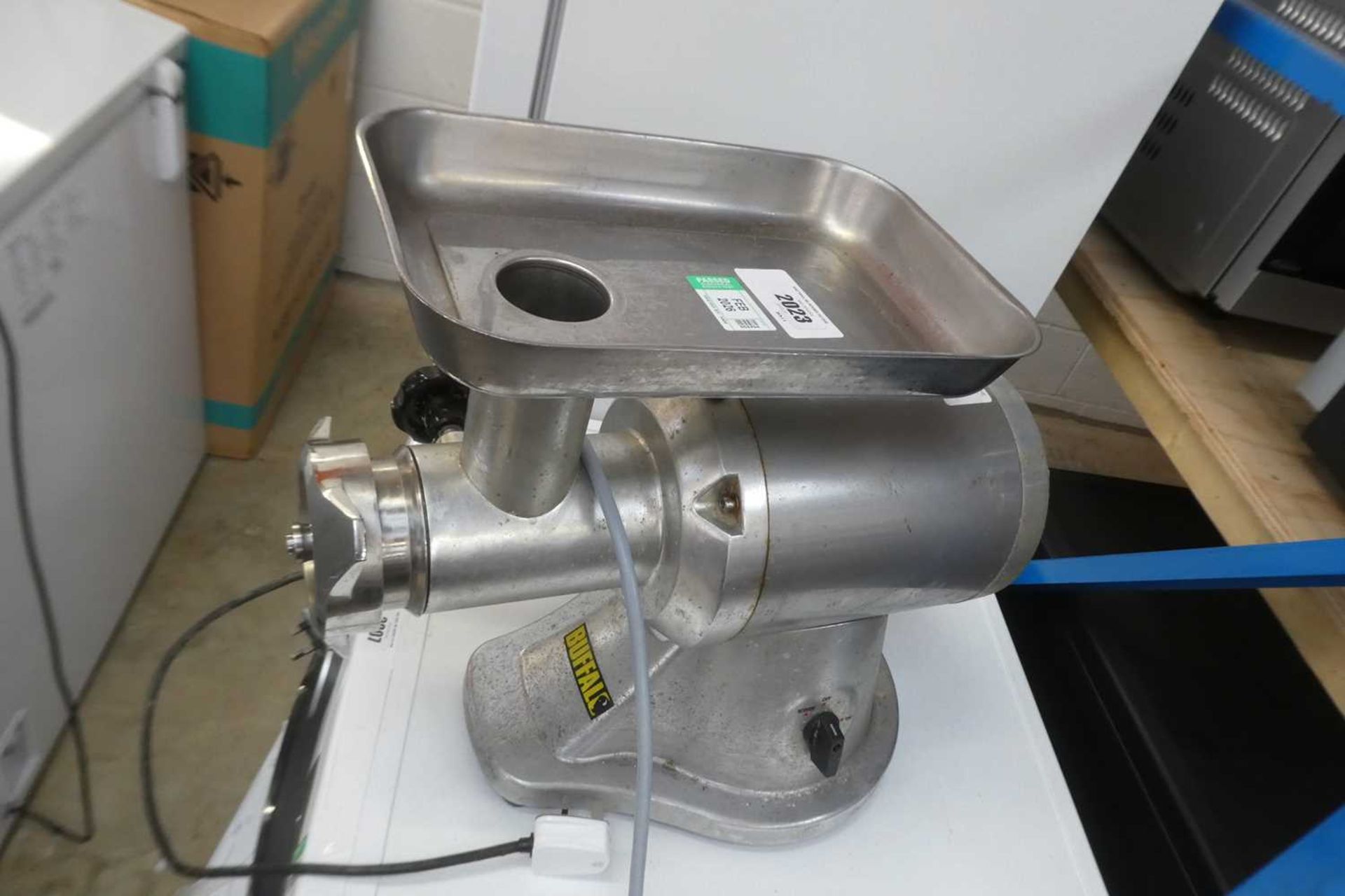+VAT Buffalo 240V commercial counter top mincer