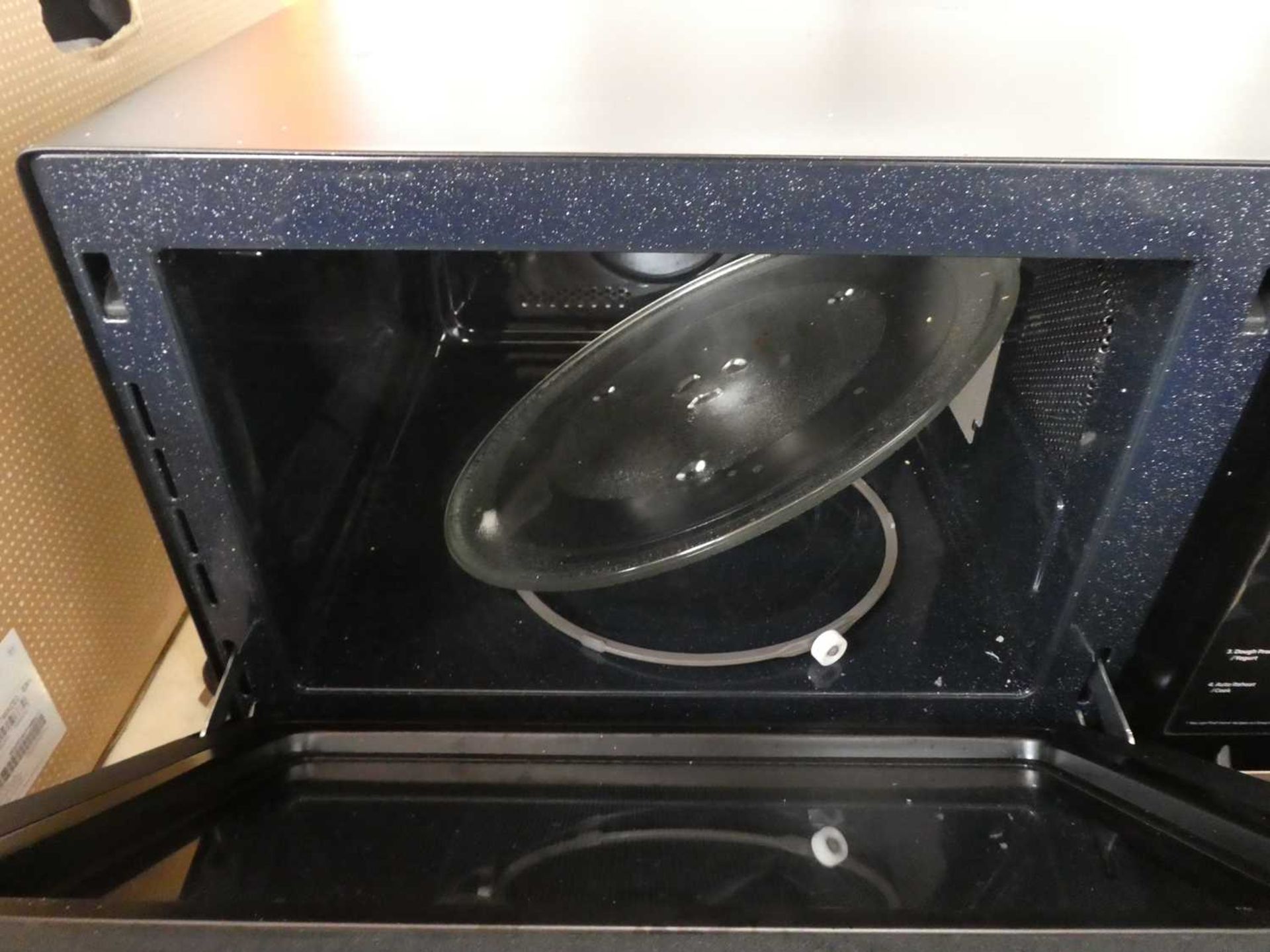 +VAT Unboxed Samsung MW7300B combination microwave oven - Image 2 of 2