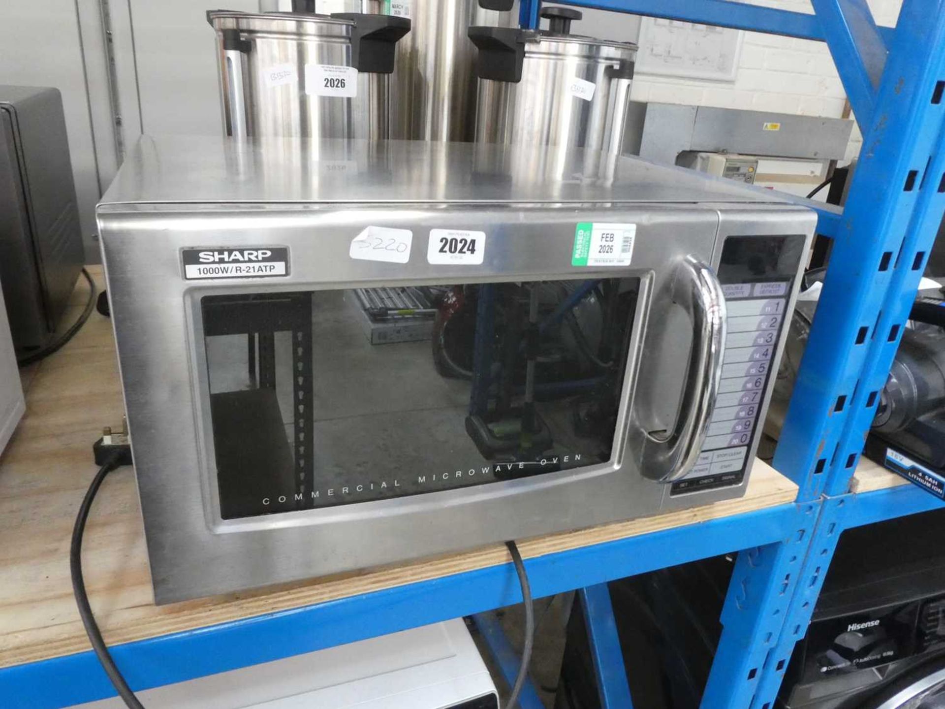 Sharp 1000W commercial microwave oven