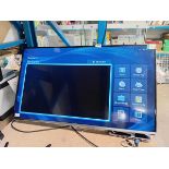 Samsung 40in TV HG40ED670CK with wall mount bracket and remote