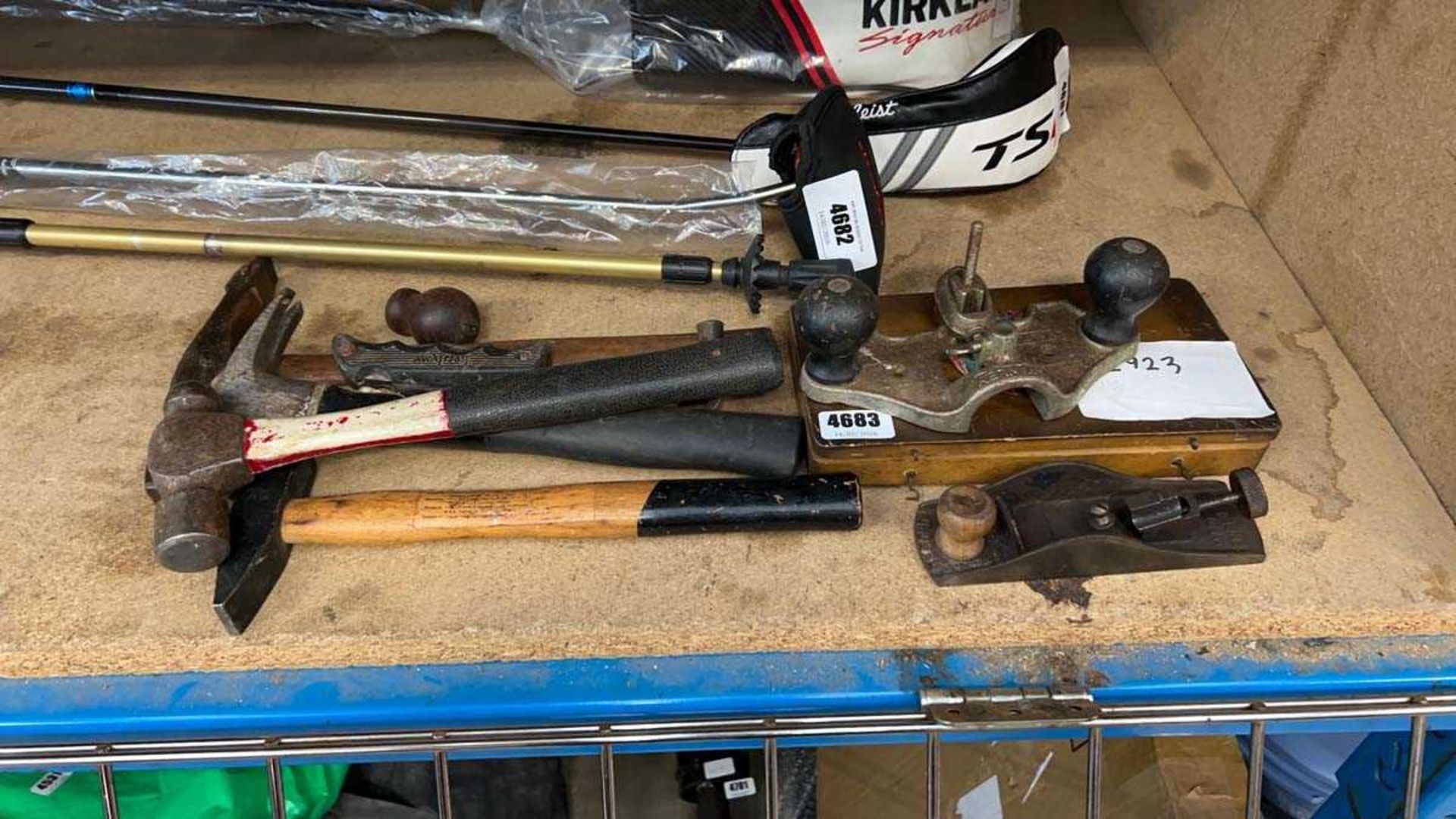 Quantity of items to include hammers, knife, woodworker's plane, vintage Stanley router plane,