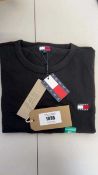 +VAT Tommy Jeans Crew Neck T-Shirt Size XL