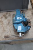 Bench mounted vice