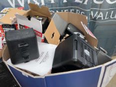 +VAT Pallet containing a quantity of mixed boxed and unboxed air fryers to include Gourmia, Sur la
