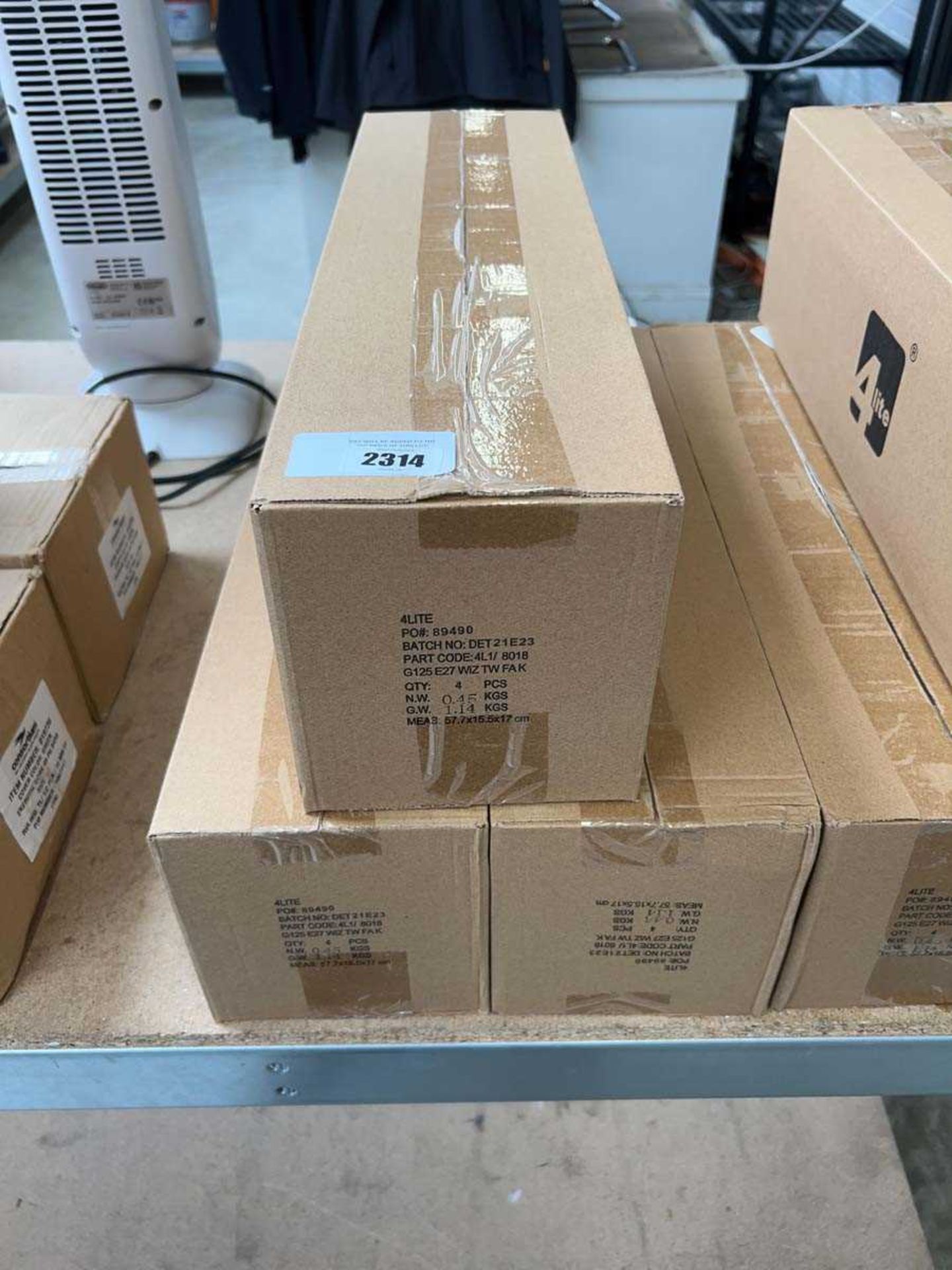 +VAT 3 boxes containing 12 4Lite smart lightbulbs