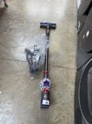 +VAT Dyson V8 Advance with pole, head, with integrated battery, charger and accessories, unboxed