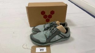 +VAT VivoBarefoot UK8 primus trail III all weather trainers in moss - boxed