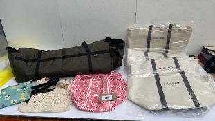 +VAT Shoulder bags, tote bag and large holdall