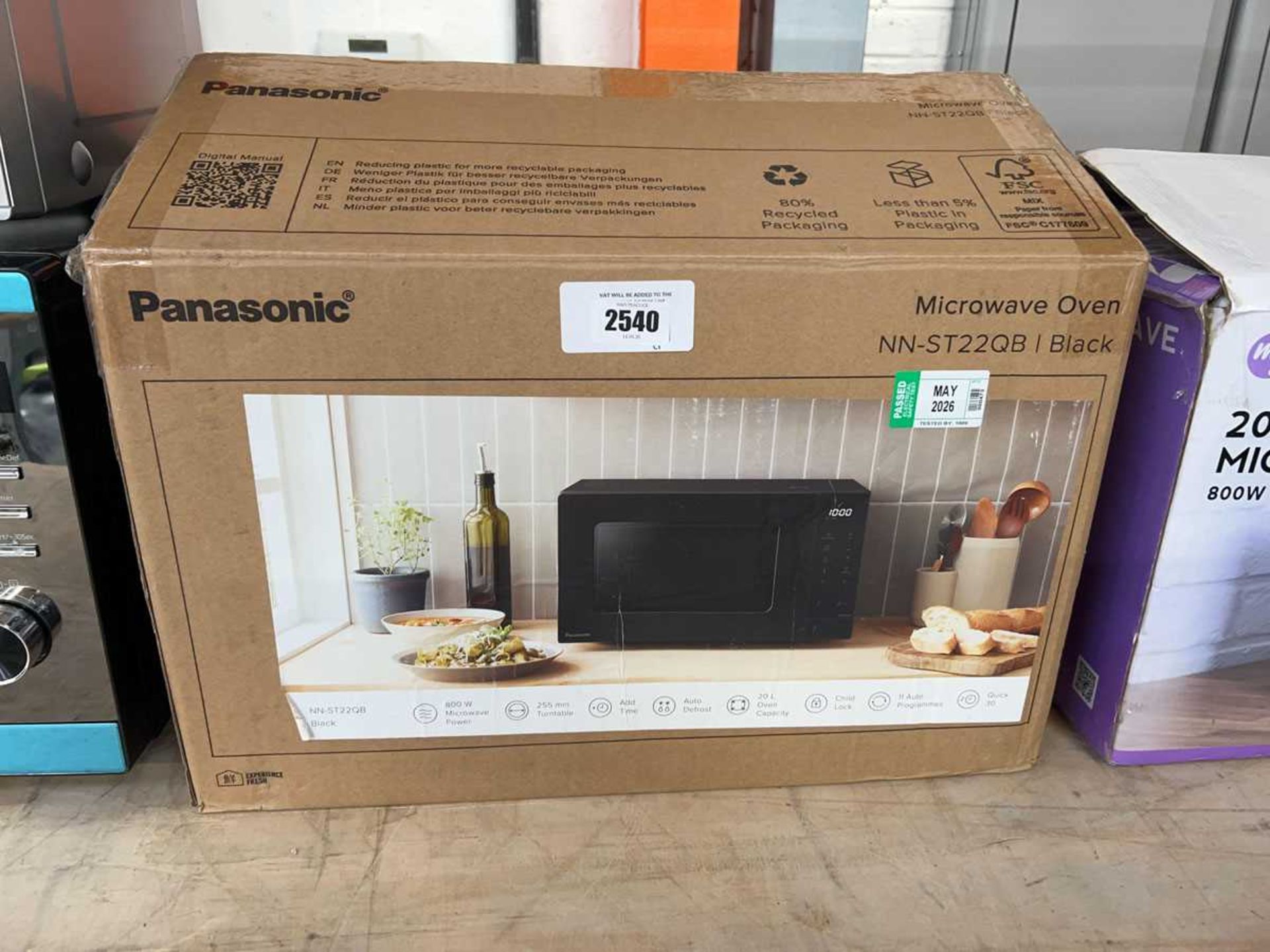 +VAT Boxed Panasonic NN-ST22QB digital microwave oven in black