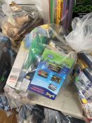 +VAT Bag containing mainly aquarium related goods incl. filtration replacement parts, fish feed,