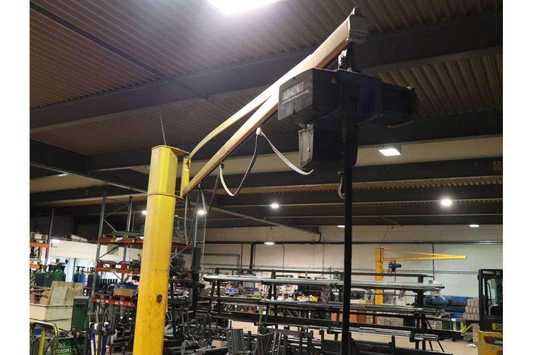 +VAT Yellow 125kg capacity jib crane with Demag electric chain hoist - Image 4 of 9