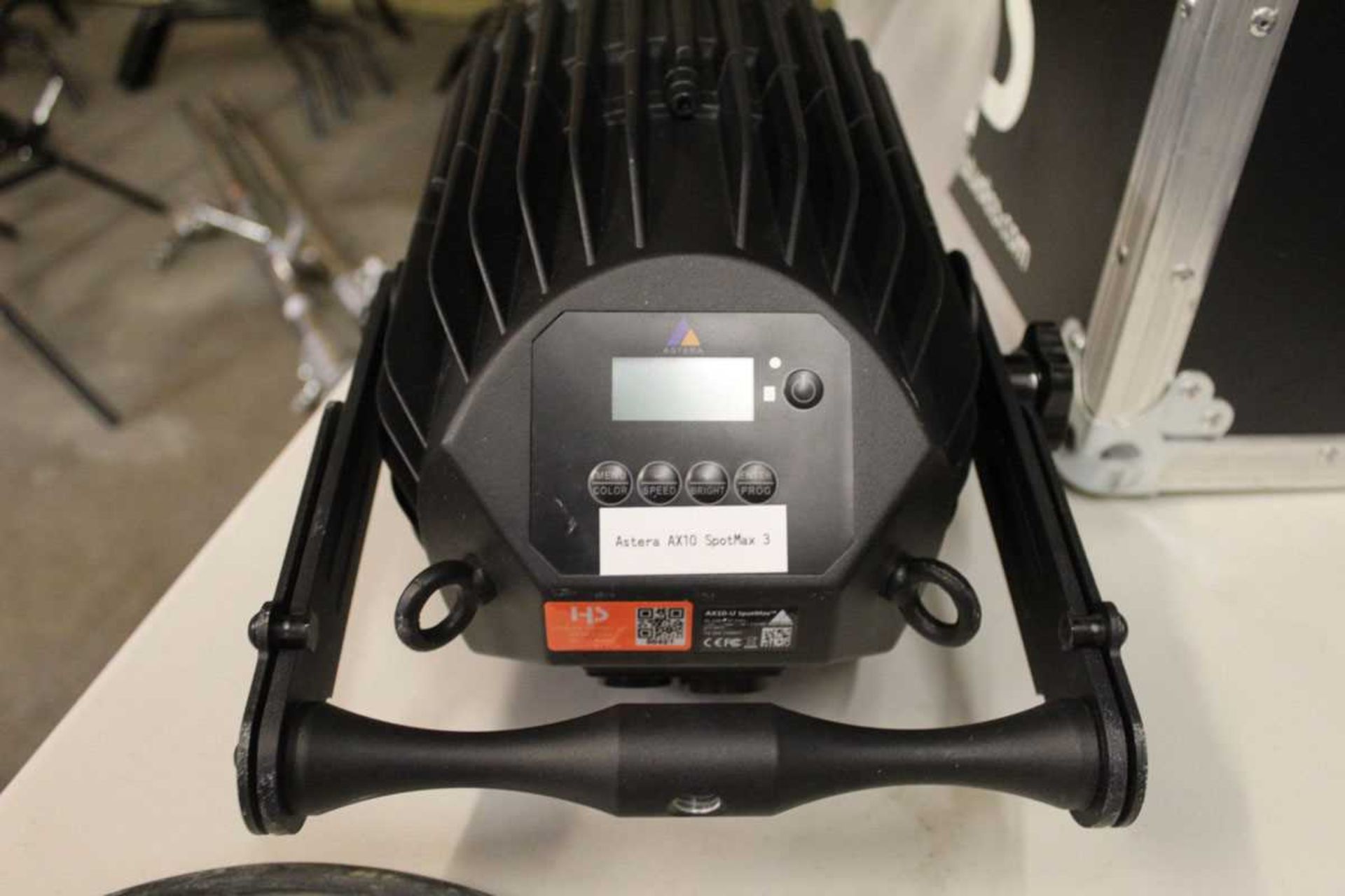+VAT Astera AX10 Spotmax spotlight in flight case - Image 3 of 5
