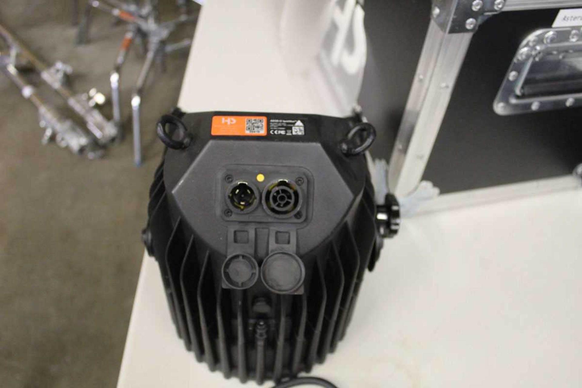 +VAT Astera AX10 Spotmax spotlight in flight case - Image 4 of 5
