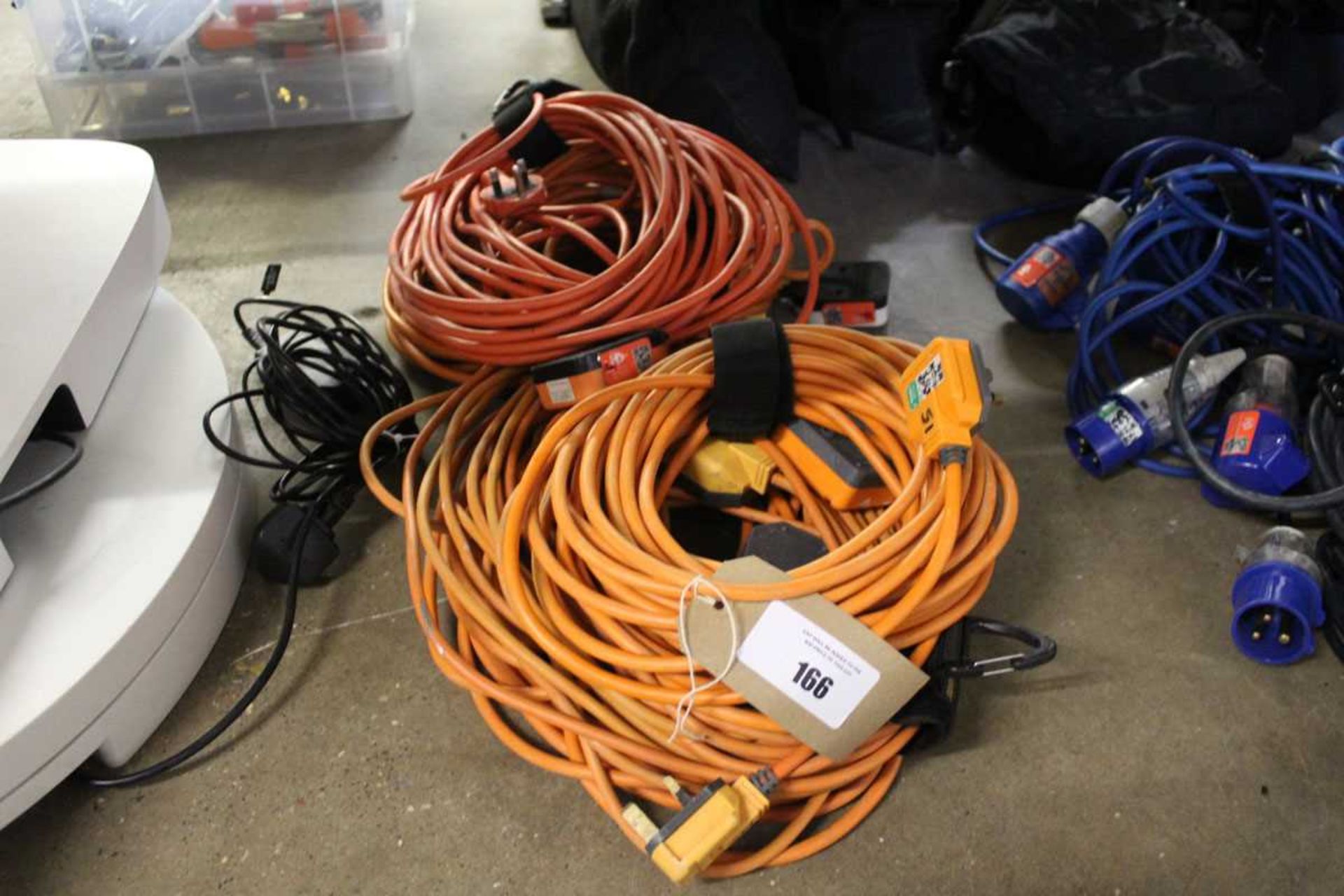+VAT Six bundles of single phase 13A power cables