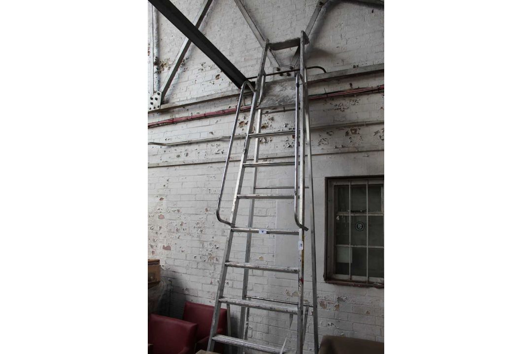 Zarges 10 step platform aluminium ladder - Image 1 of 5