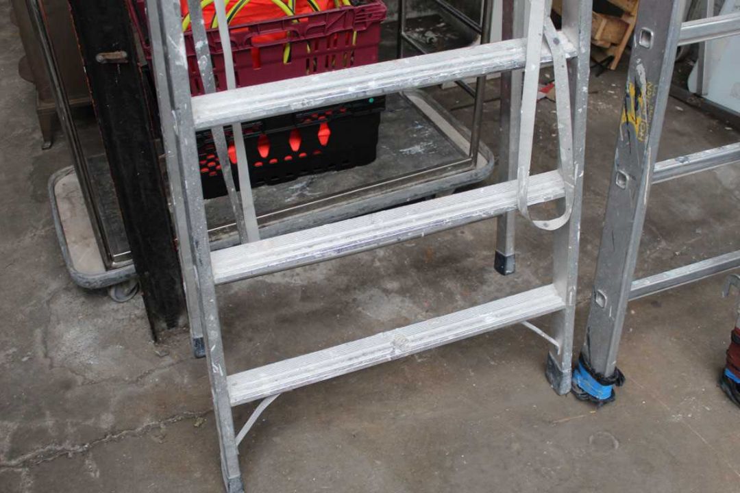 Zarges 10 step platform aluminium ladder - Image 4 of 5