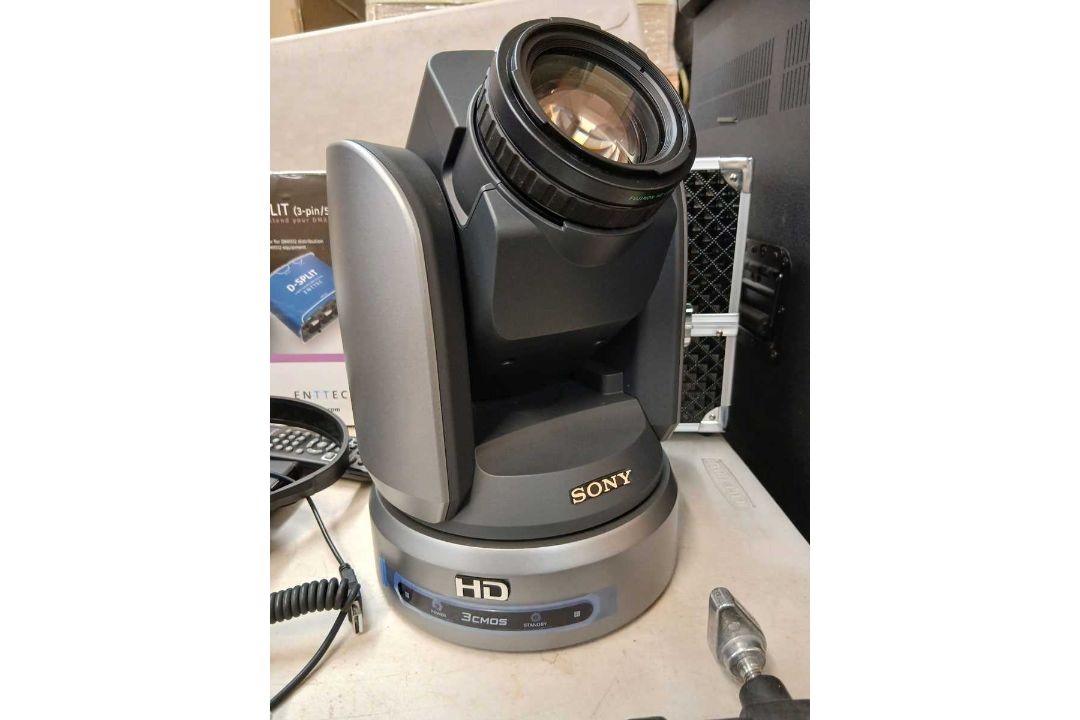 +VAT ReadyCam broadcast system with a Sony BRC-H900 HD 3CMOS moving camera, 4 lighting units, - Image 4 of 8
