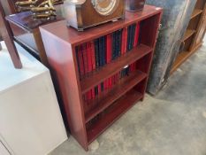 Wood effect bookcase and the contents of various Reader's Digest novels