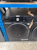 +VAT Hisense 10.5Kg washing machine in black finish