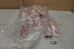 +VAT Approx. 25 Freed, Katz, RV and other split sole ballet shoes in mixed sizes