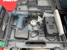 +VAT Bosch GWSH-115 110v angle grinder, Bosch GWS 7-115 240v, case and Bosch 110v sander