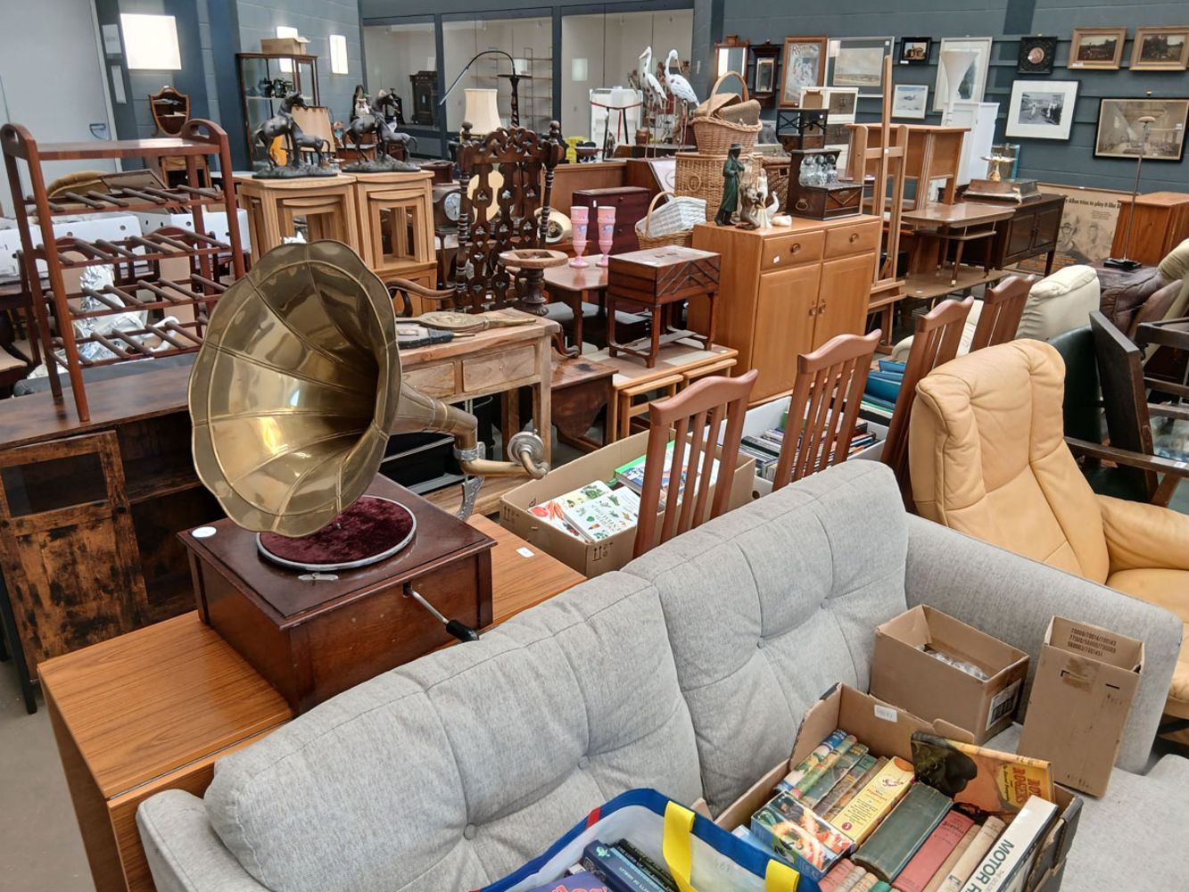 Saleroom 5 Weekly Furniture & Effects - W&H Peacock Auctioneers & Valuers