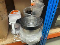 +VAT Quantity of kitchen items, including food processors and mixing bowls
