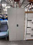 +VAT 90cm 2 door stationary cabinet in grey