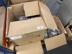 +VAT 3 part boxes of MaxxFix shelf bracket fixings