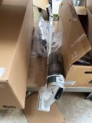 +VAT Samsung Jet 70 cordless stick vacuum cleaner with battery, charger and accessories