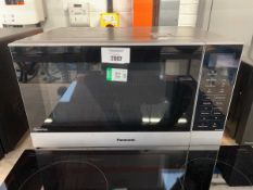 +VAT Unboxed Panasonic NN.SF464M inverter microwave oven in black and silver finish