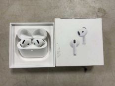 +VAT Apple Airpods 4 ANC, boxed with charging case