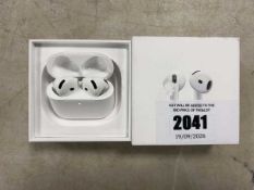 +VAT Apple Airpods 4, boxed with charging case