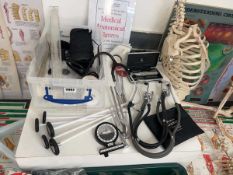 A range of medical practitioner related tools to include: 3 stethoscopes, various percussors,