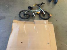 +VAT Boxed children's Decathlon bike