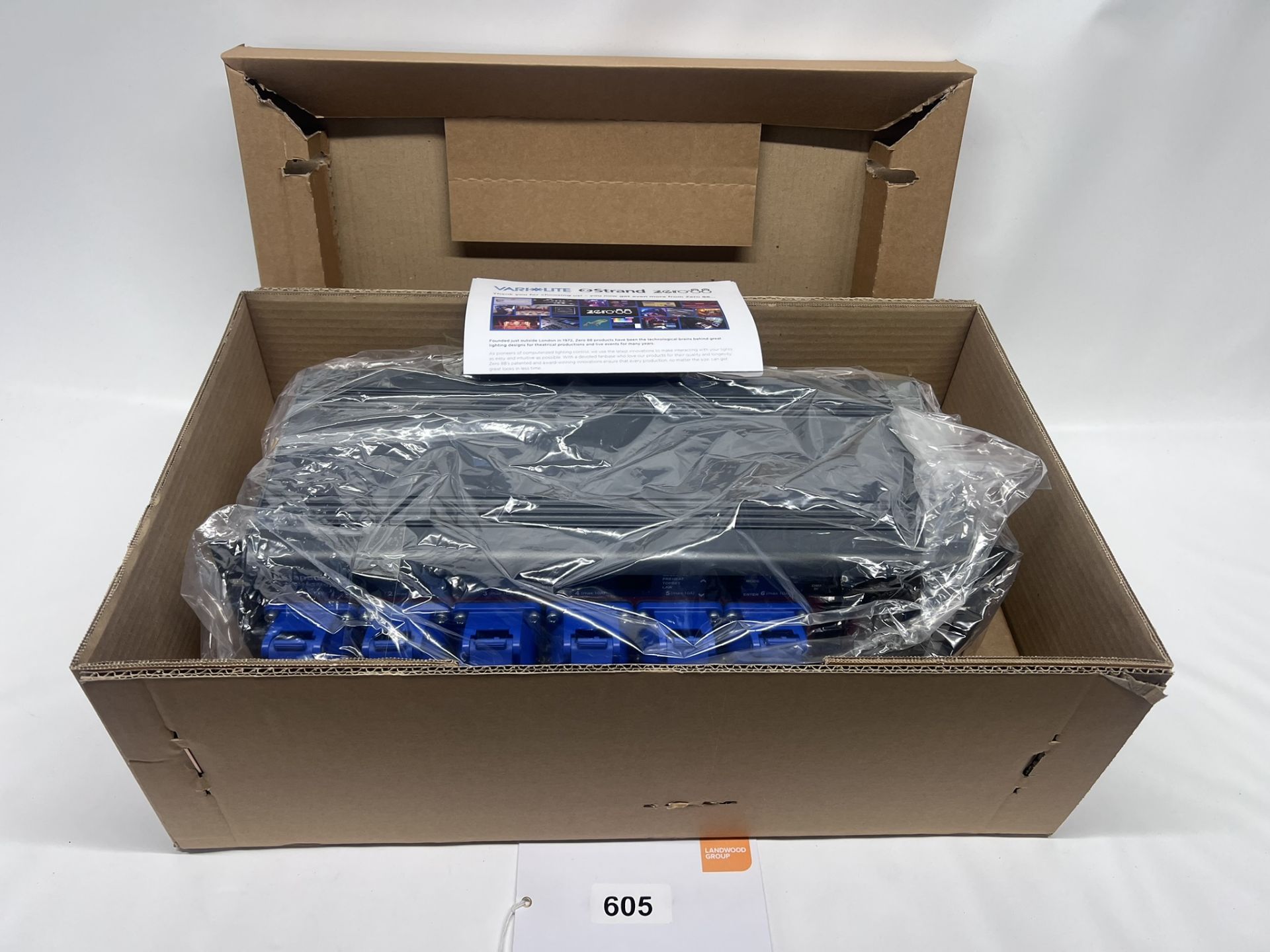 Zero88 Betapack 4 Dimmer/Hotpower 16a outputTop set of circuits are Hot Power Bottom Dimmed allowing - Image 5 of 6