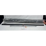 7x Doughty 4 Way Tee Bar, 1x Doughty 2 Way Tee Bar7x T43101 4 Way Black, 1x T43002 2 Way Silver,