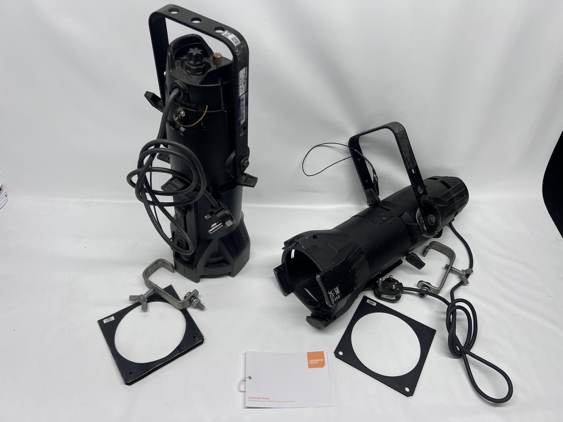 Pair of ETC Source 4 Jnr Zoom 25-50 degree 575WAll units sold with hook clamp, safety and 15a plug