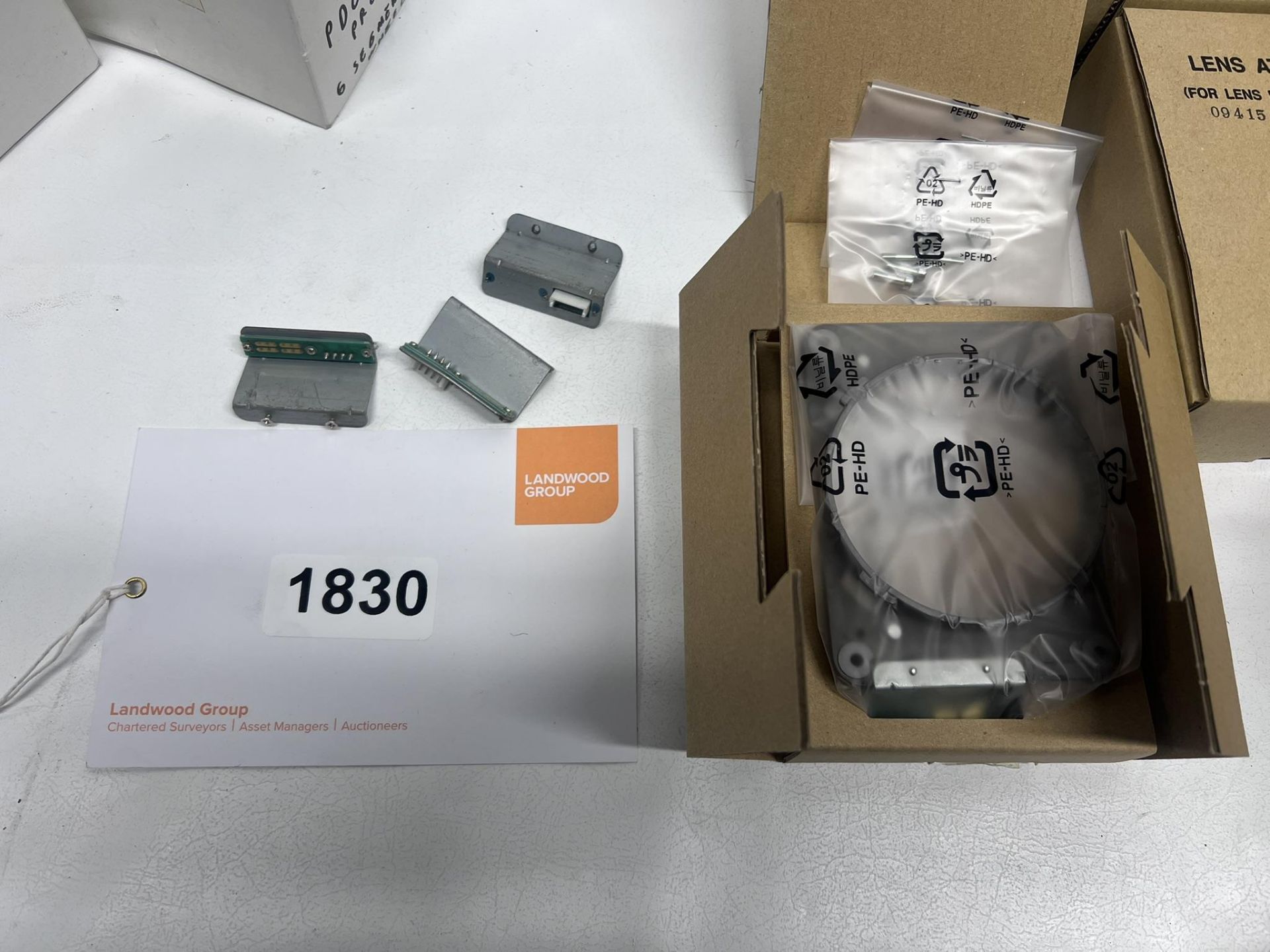 Projector Spares for various projectors, including LNS-W31A LensLamps and parts appear to be unused, - Image 8 of 8