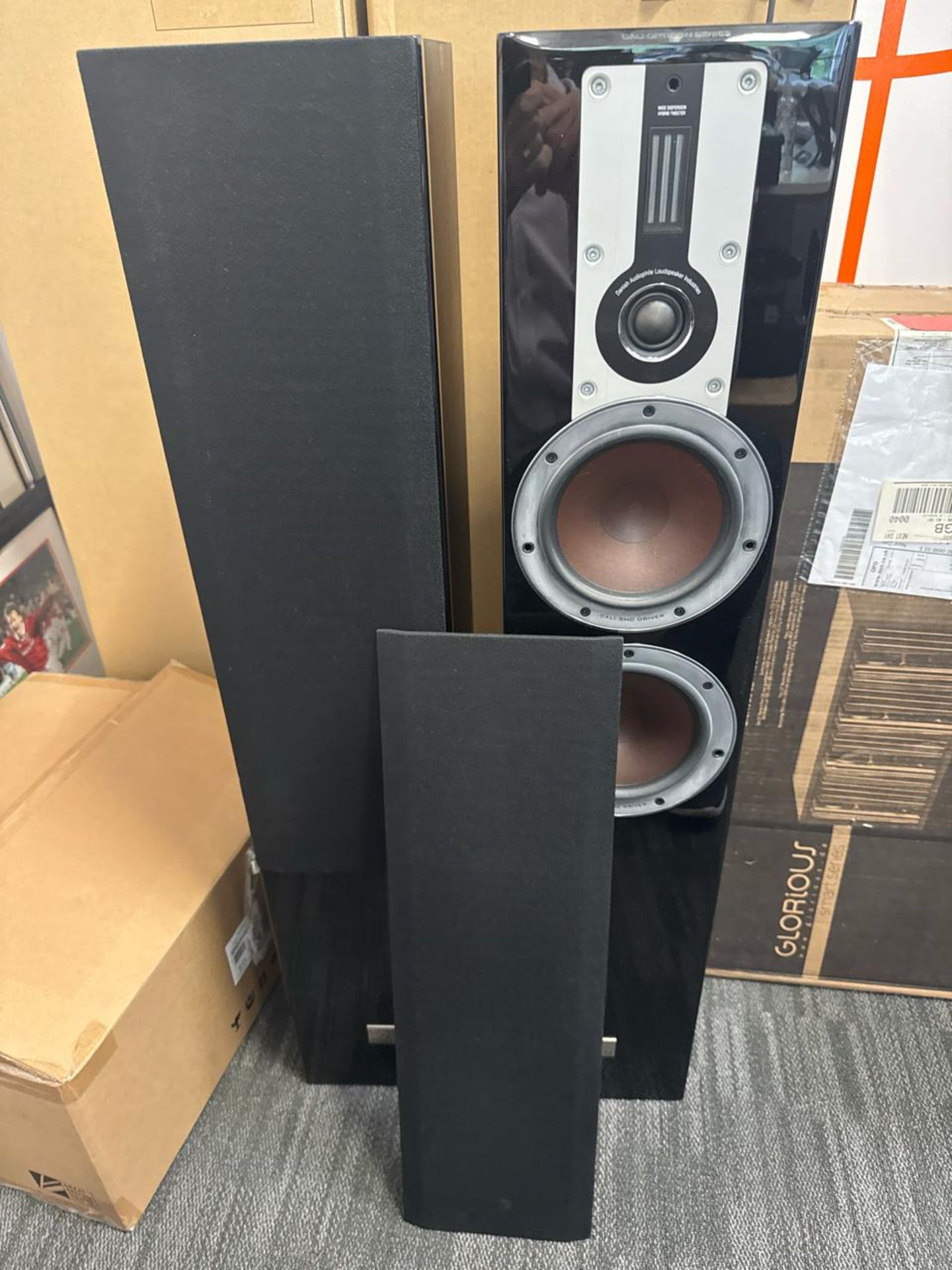 Pair Dali Opticon series speakers - Image 2 of 4