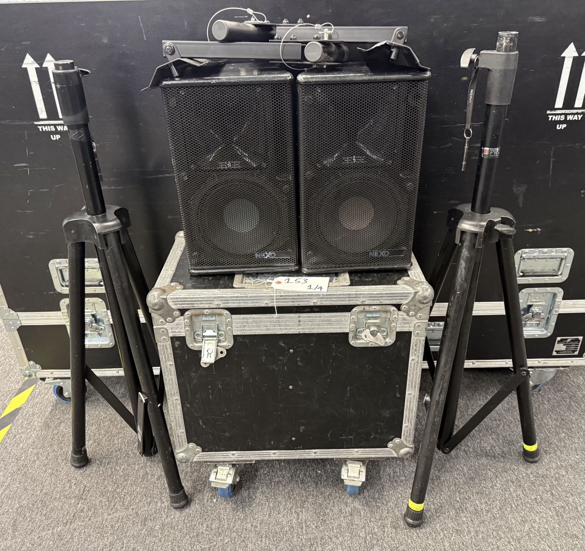 Pair Nexo PS8 Speakers in Flightcase