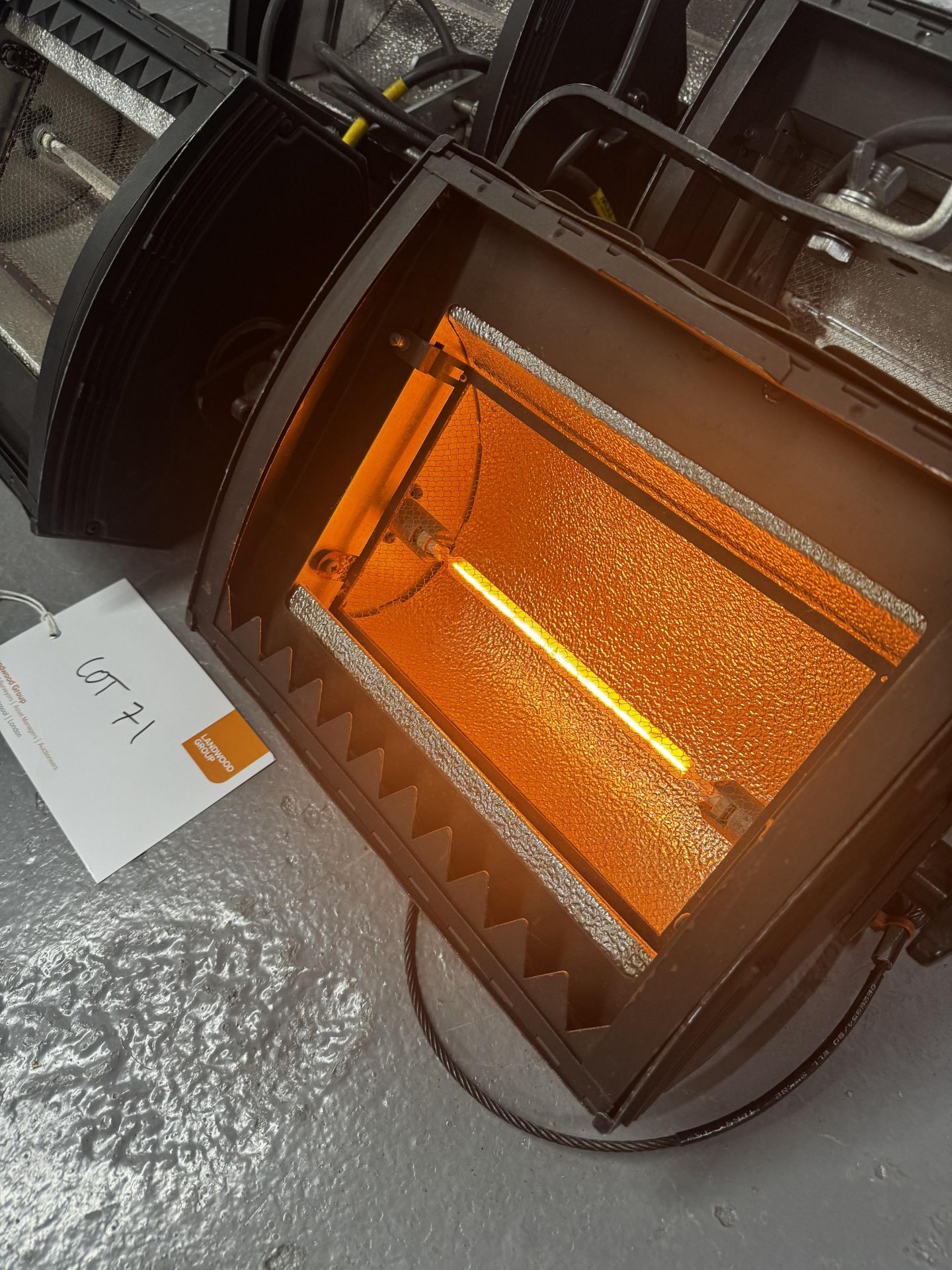 6 x Strand Lighting Coda 1000w Stage Light to 15amp Plug - Image 5 of 6