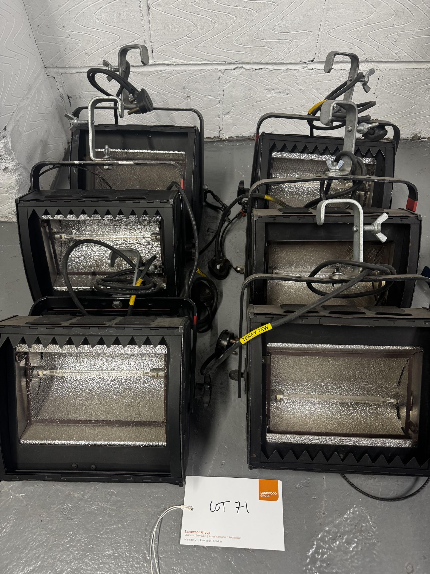 6 x Strand Lighting Coda 1000w Stage Light to 15amp Plug - Image 2 of 6