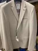 Title: Giordano Tailored Fit MenÕs Jacket UK 38 Chest Cream With Gorgeous Patterned
