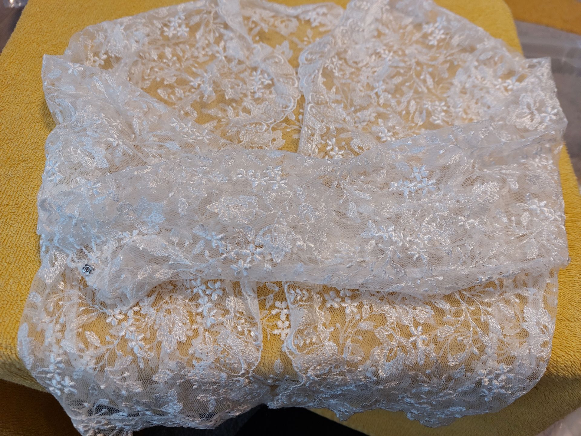 Lace Bolero/Jacket In Ivory. Size Small - Image 3 of 4